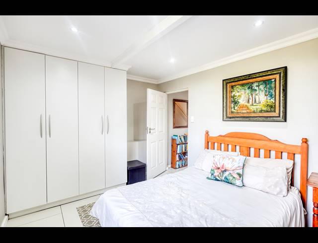 5 BEDROOM HOUSE FOR SALE IN NAHOON